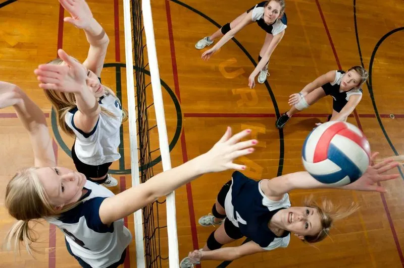 Обучение игровым навыкам волейбола на уроках физической культуры в средних классах. Волейбол на уроках физической культуры Методика проведения урока по волейболу
